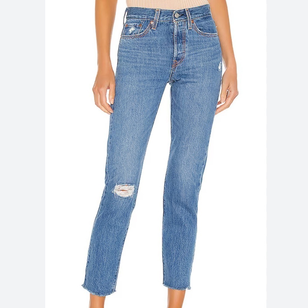 Levi's Wedgie Distressed blue everyday casual distress ripped ankle Jeans 27